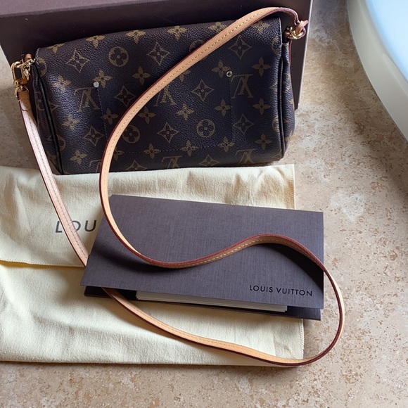 LV Authentic MM Favorite - Picture 8 of 11